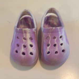 Kids Purple Crocs Shoes Size 4